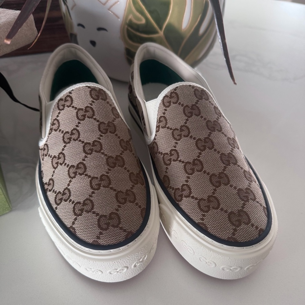 Women’s Gucci Tennis Slip Ons 1977